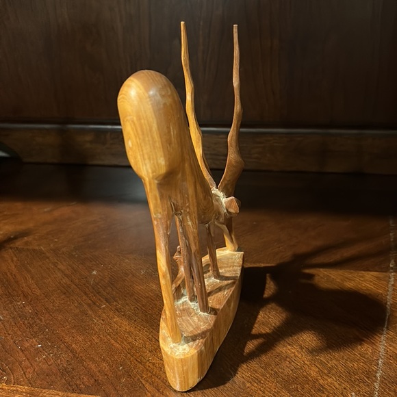 Vintage Carved Wooden Set of Antelope - Picture 13 of 17